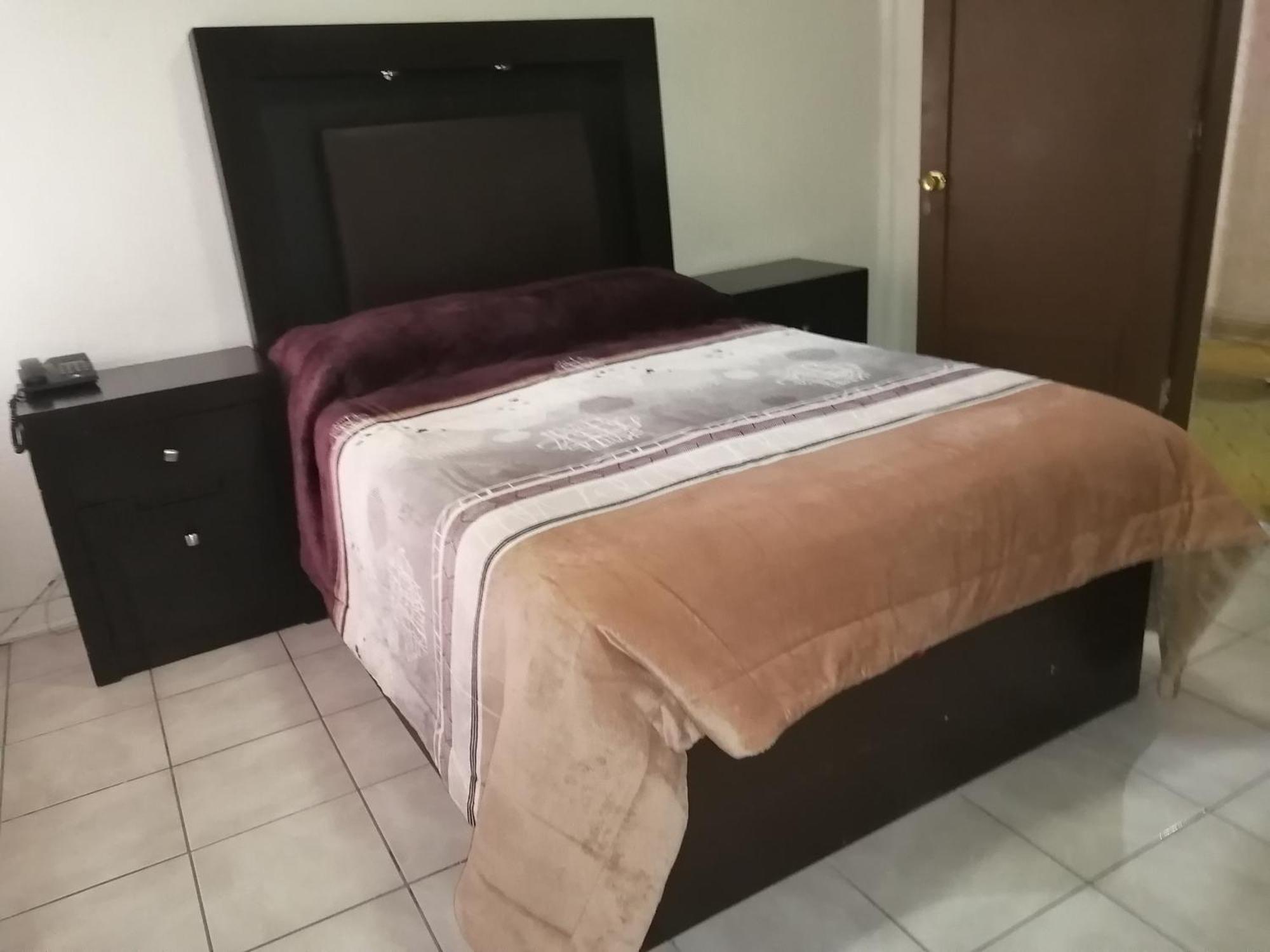 Hotel Baeza Delicias Eksteriør bilde