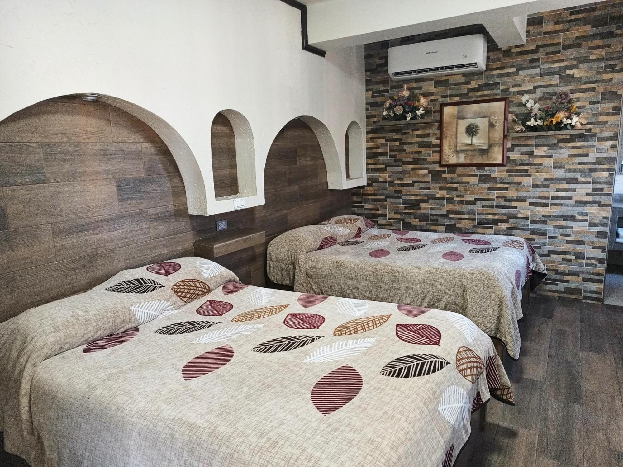 Hotel Baeza Delicias Eksteriør bilde
