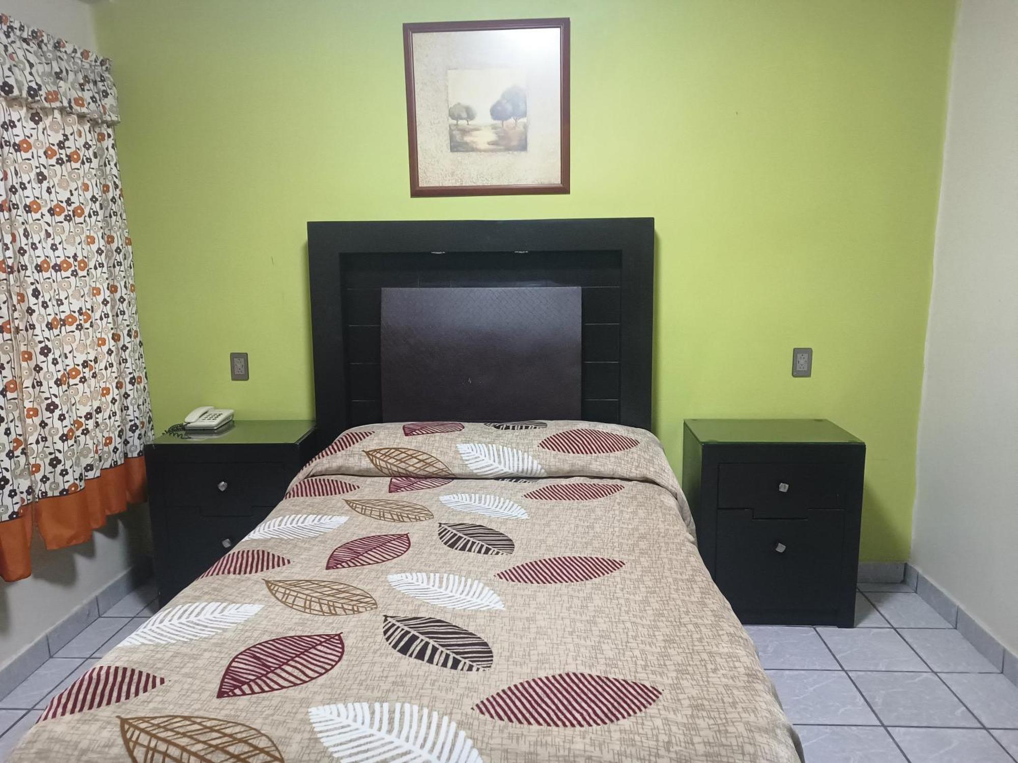 Hotel Baeza Delicias Eksteriør bilde