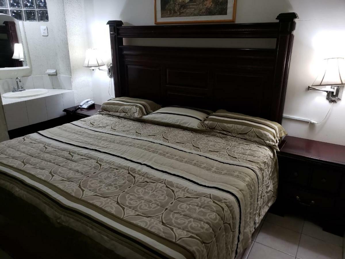 Hotel Baeza Delicias Eksteriør bilde