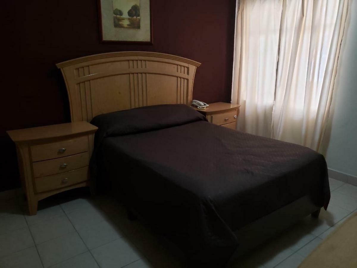 Hotel Baeza Delicias Eksteriør bilde