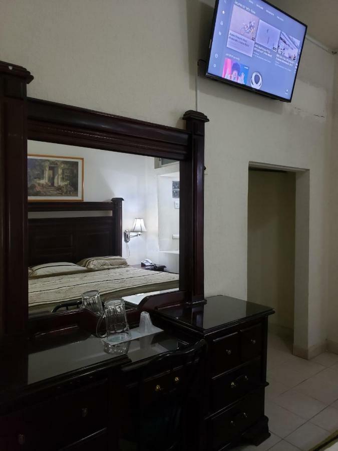 Hotel Baeza Delicias Eksteriør bilde